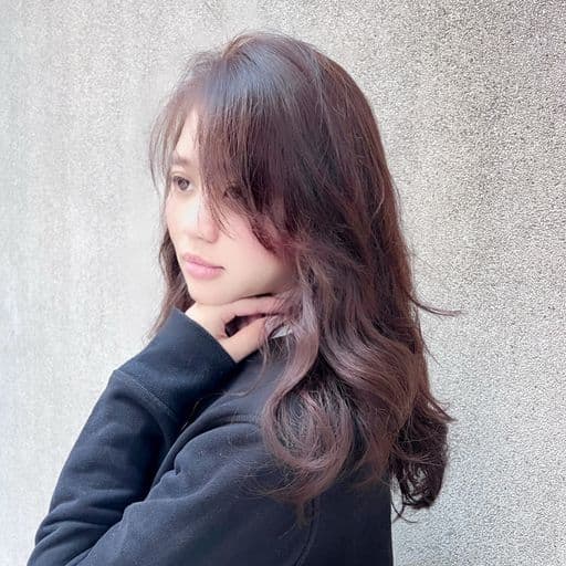 女生中長髮、長瀏海、女生染髮