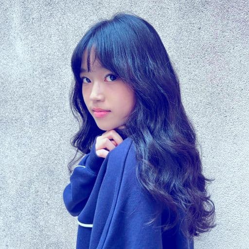 女生長髮、短瀏海、女生燙髮
