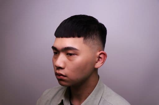 男生短髮、短瀏海、油性頭皮