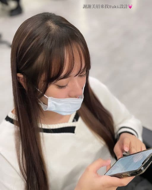 女生長髮、長瀏海、浪漫大卷