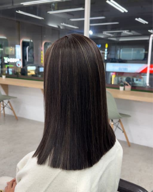 女生中長髮、女生染髮、漂色