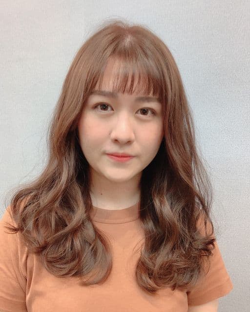 女生長髮、短瀏海、女生染髮