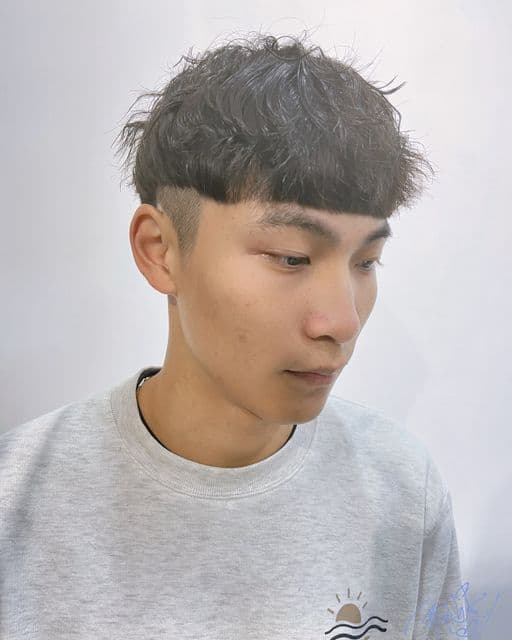 男生短髮、男生燙髮、圓臉
