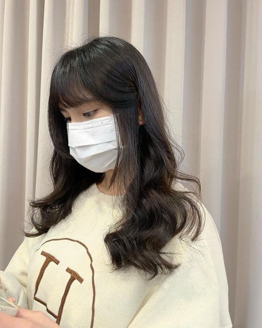 女生長髮、短瀏海、女生燙髮