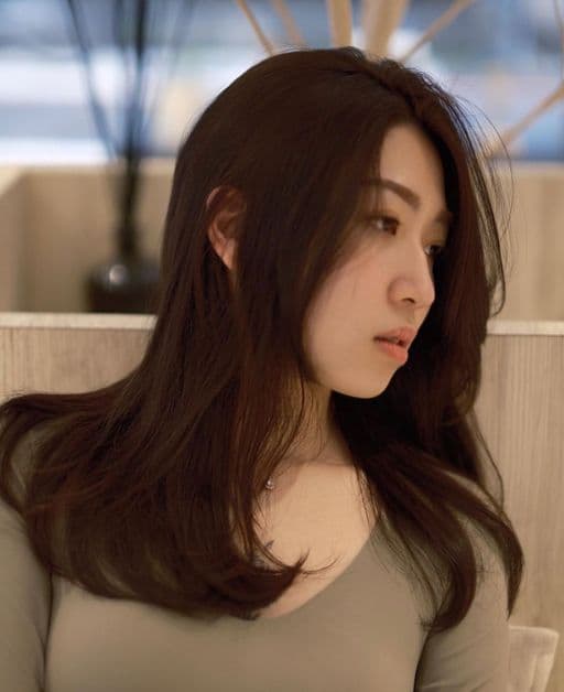 女生長髮、長瀏海、女生染髮
