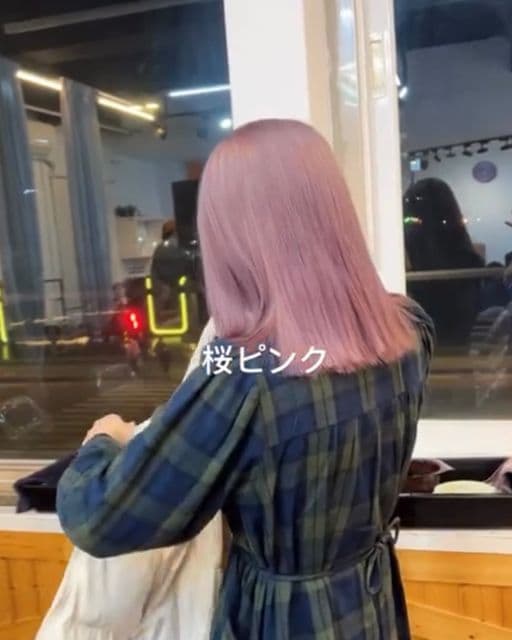女生中長髮、女生染髮、漂色
