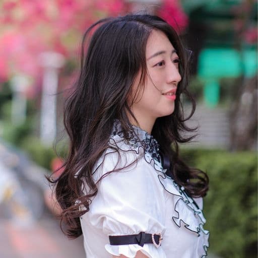 女生長髮、長瀏海、女生燙髮