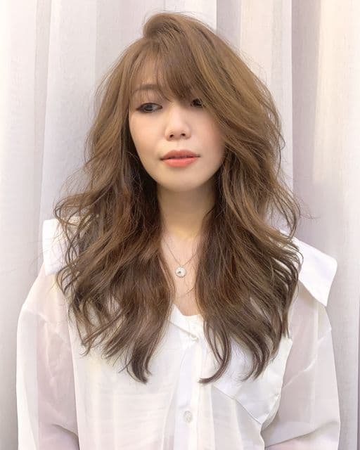 女生長髮、短瀏海、女生染髮