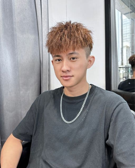 男生短髮、短瀏海、男生染髮