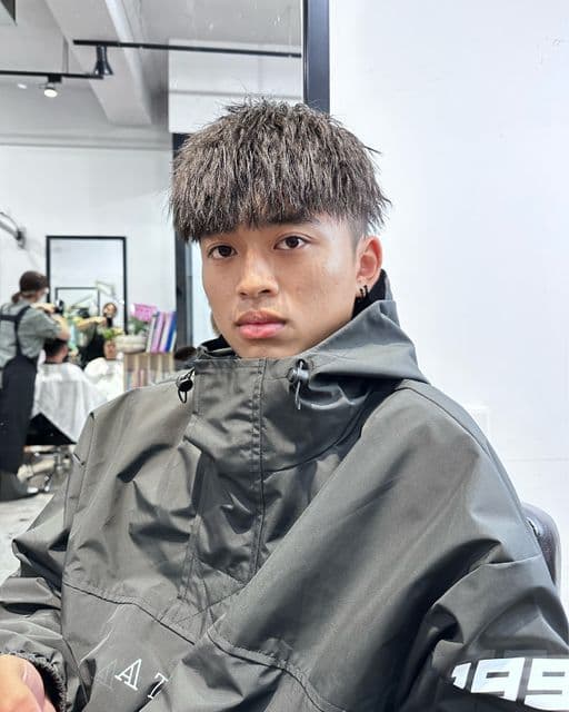 男生短髮、短瀏海、渣男錫紙燙