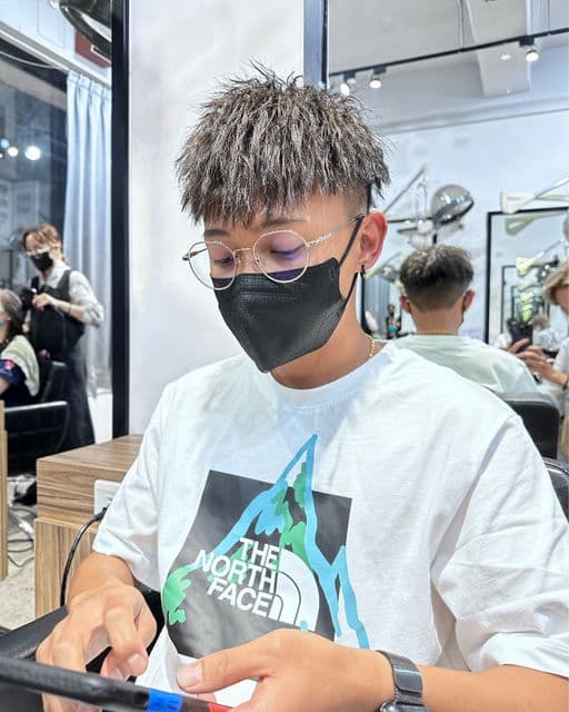 男生短髮、短瀏海、桃園髮型師