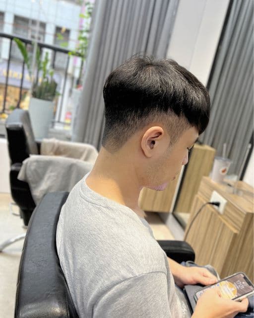男生短髮、短瀏海、男生燙髮
