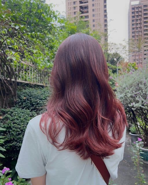 女生長髮、女生染髮、不用漂髮