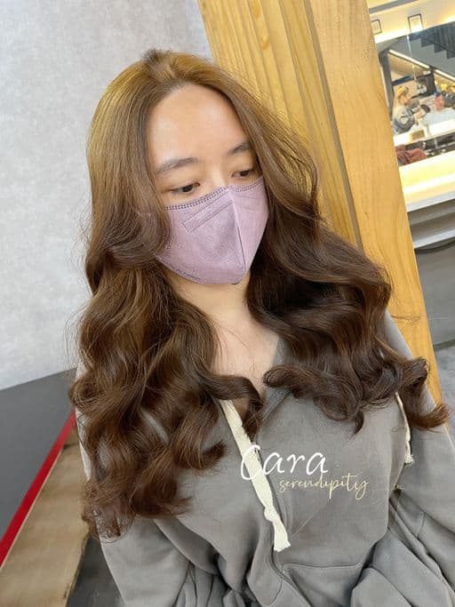 女生長髮、長瀏海、女生染髮