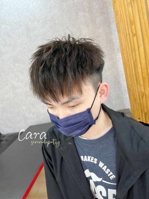 男生短髮、短瀏海、男生燙髮