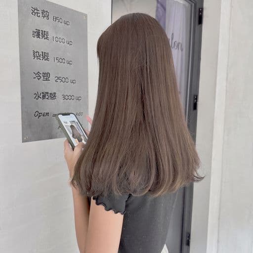女生長髮、短瀏海、女生染髮