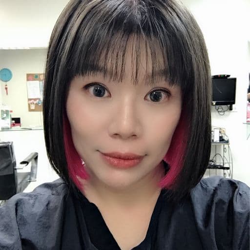 女生中長髮、短瀏海、女生染髮