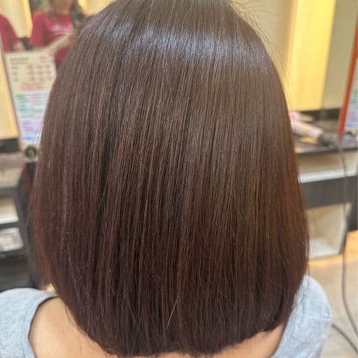 女生中長髮、長瀏海、女生染髮