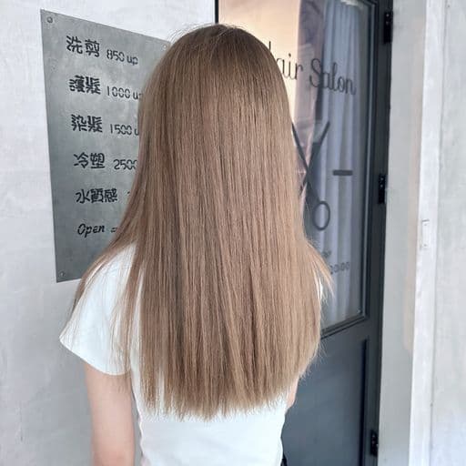 女生長髮、長瀏海、女生染髮