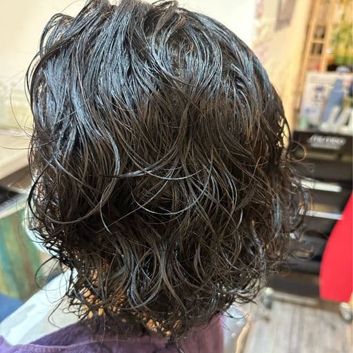 女生短髮、長瀏海、女生燙髮