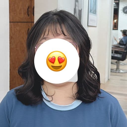 女生中長髮、圓臉、台北剪髮