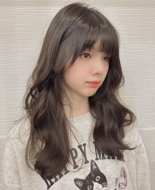 女生長髮、短瀏海、女生燙髮