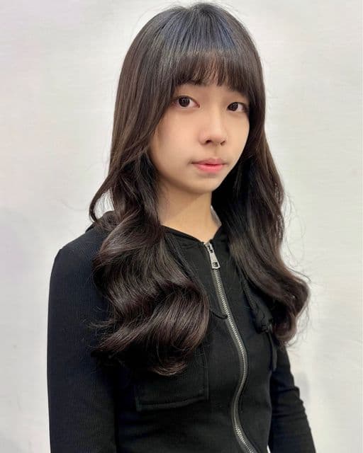 女生長髮、短瀏海、女生燙髮