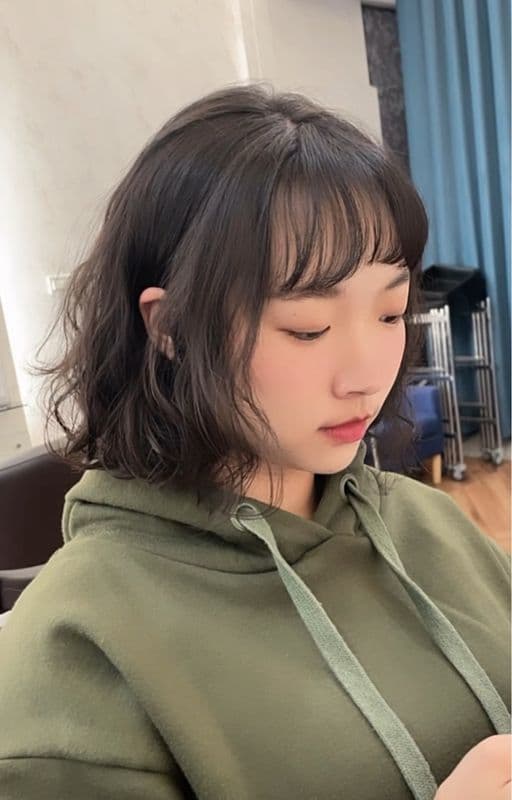 女生短髮、短瀏海、女生染髮
