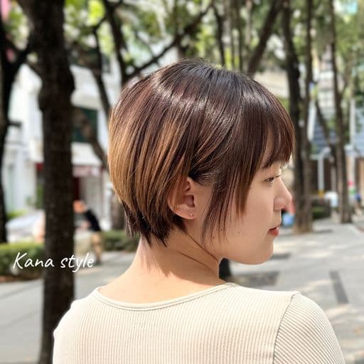 女生短髮、短瀏海、圓臉