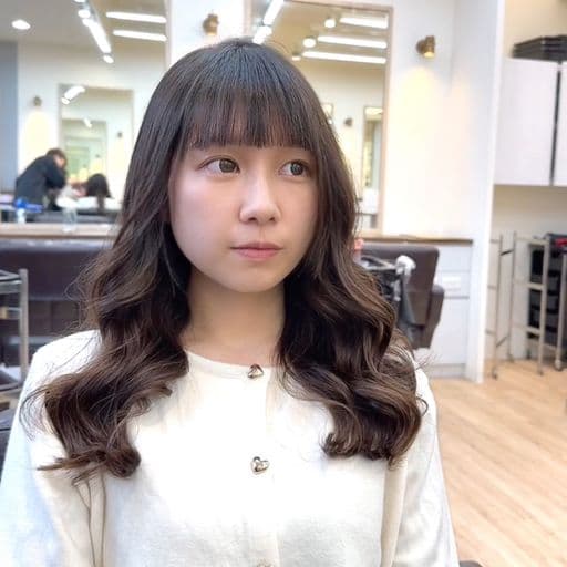 女生長髮、短瀏海、女生染髮