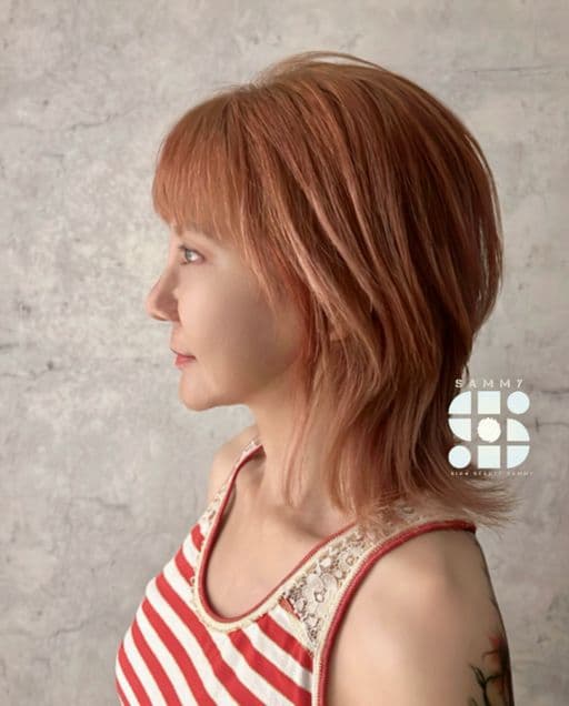 女生中長髮、短瀏海、女生染髮