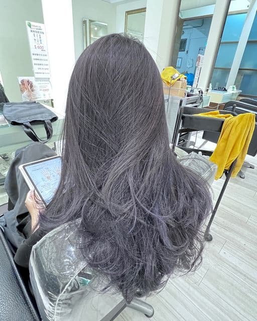 女生長髮、長瀏海、女生染髮