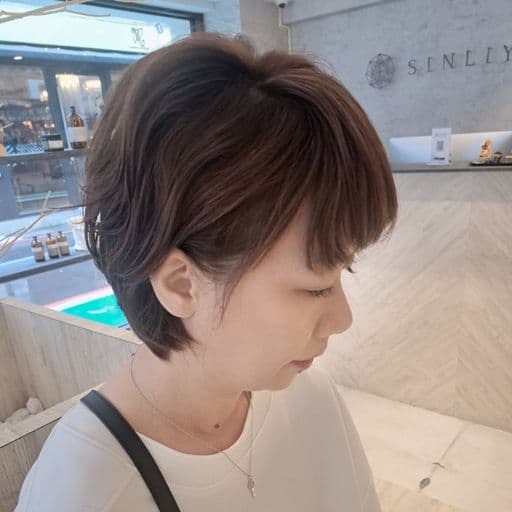女生短髮、不用漂髮、女生燙髮