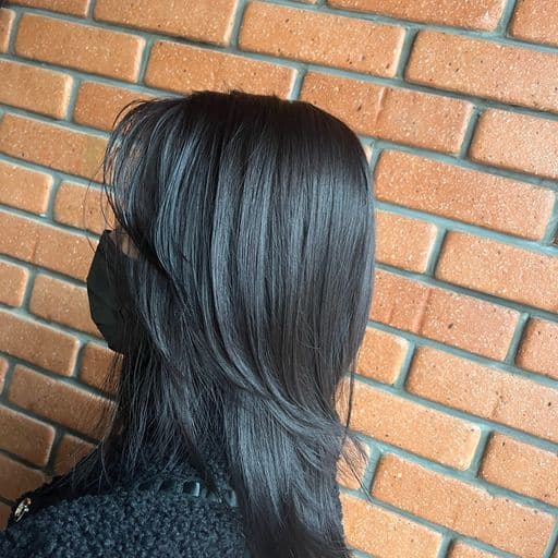 女生中長髮、長瀏海、女生染髮