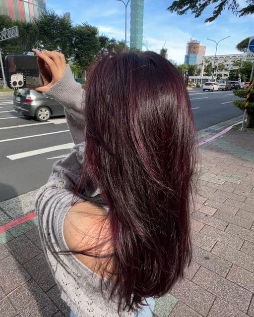 女生長髮、長瀏海、女生染髮