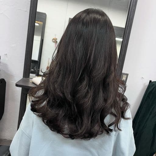 女生長髮、短瀏海、女生燙髮
