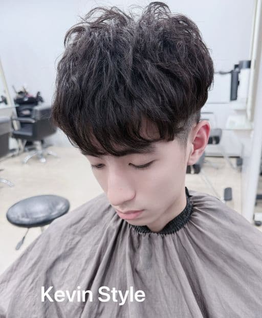 男生短髮、短瀏海、男生燙髮