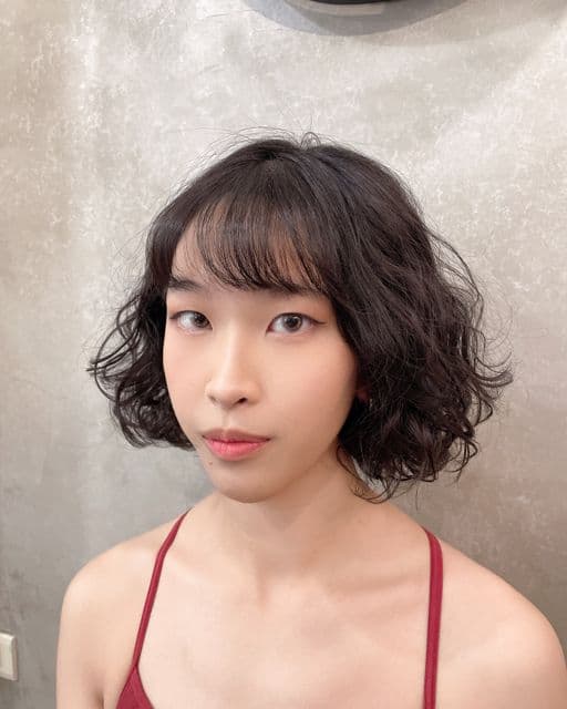 女生短髮、短瀏海、女生燙髮
