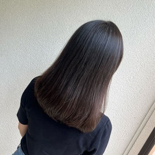 女生中長髮、長瀏海、女生燙髮