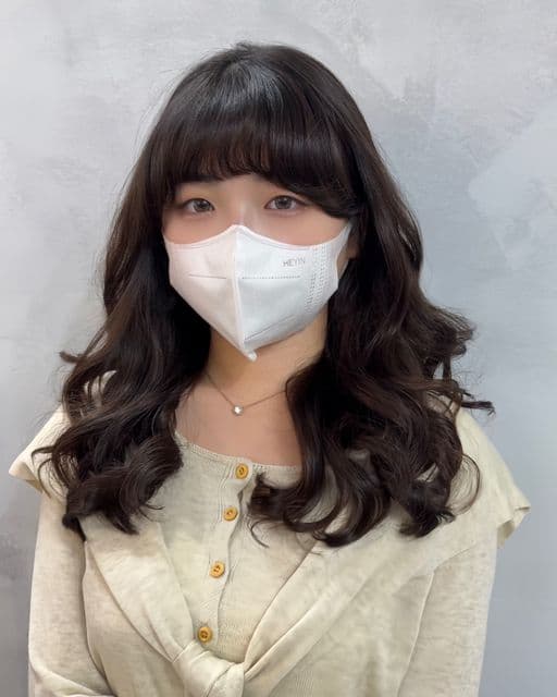 女生長髮、短瀏海、女生燙髮