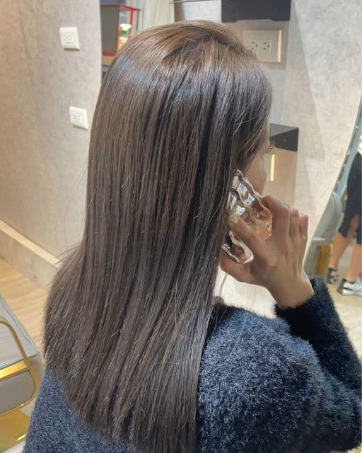 女生長髮、女生染髮、不用漂髮