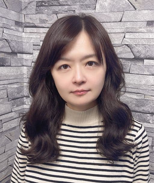 女生長髮、女生染髮、不用漂髮