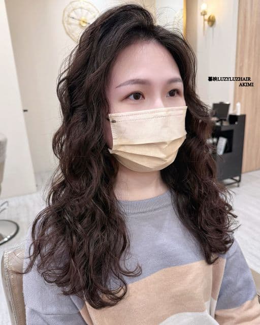 女生長髮、長瀏海、女生燙髮