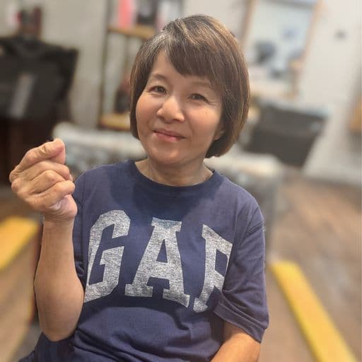 女生短髮、短瀏海、粗硬髮