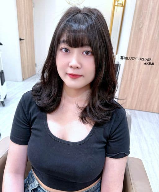 女生長髮、短瀏海、女生染髮