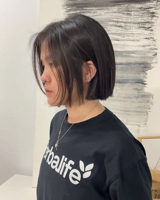 女生短髮、長瀏海、下巴短髮
