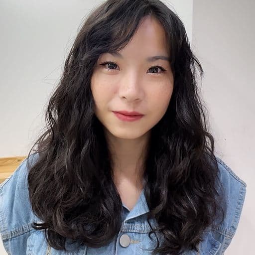 女生長髮、長瀏海、女生燙髮
