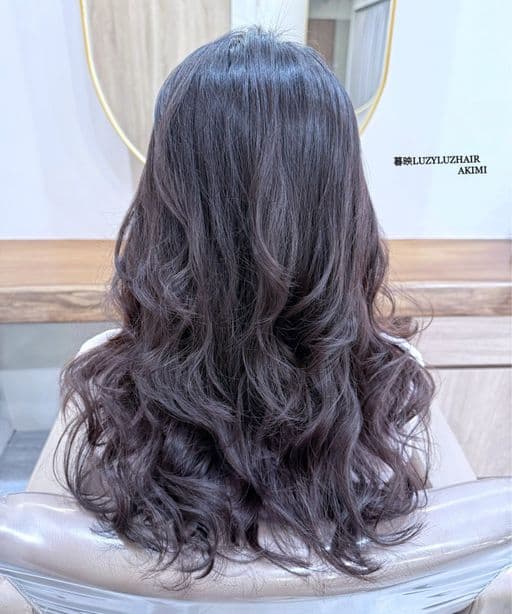 女生長髮、短瀏海、女生燙髮