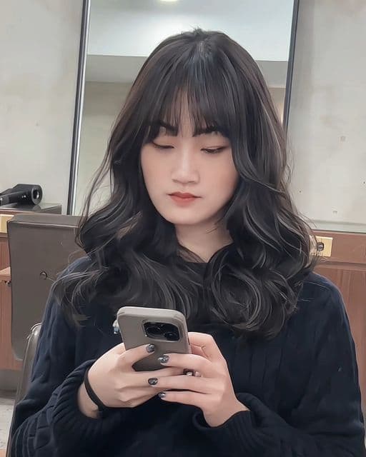 女生長髮、短瀏海、女生染髮