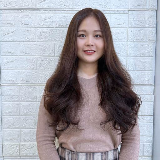 女生長髮、女生染髮、不用漂髮